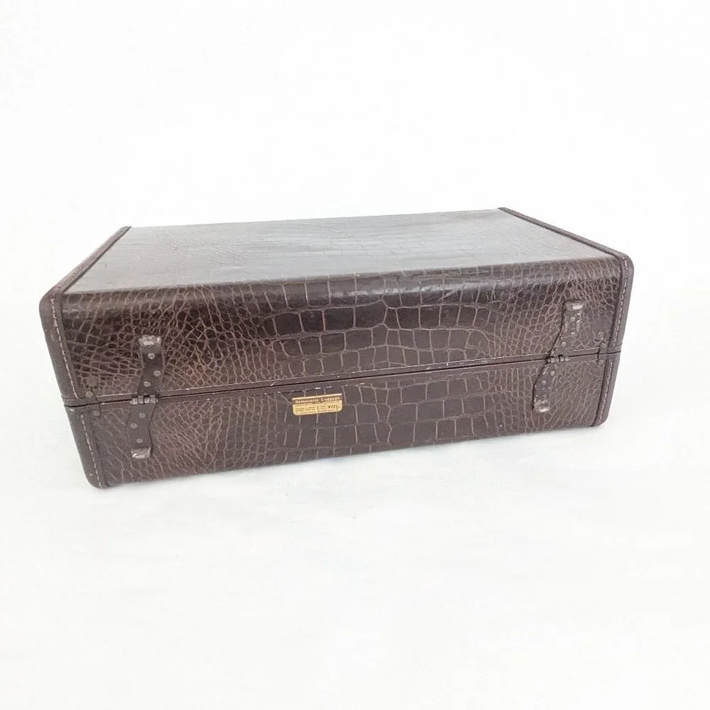 💼 Vintage Shwayder Brothers Faux Alligator Suitcase - 13 inches 💼
